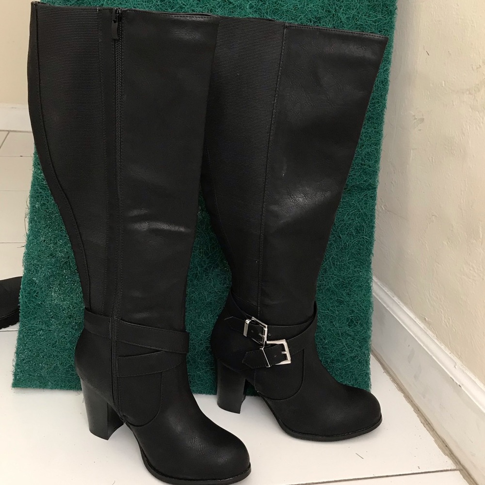 Wide black buckle heel boots